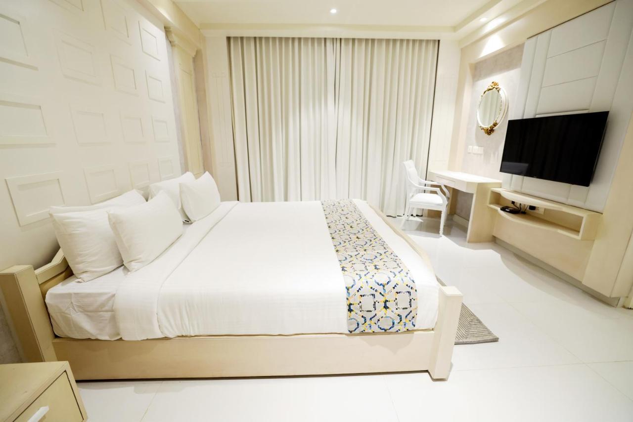 Aj Grand Hotel Mangalore Exterior photo