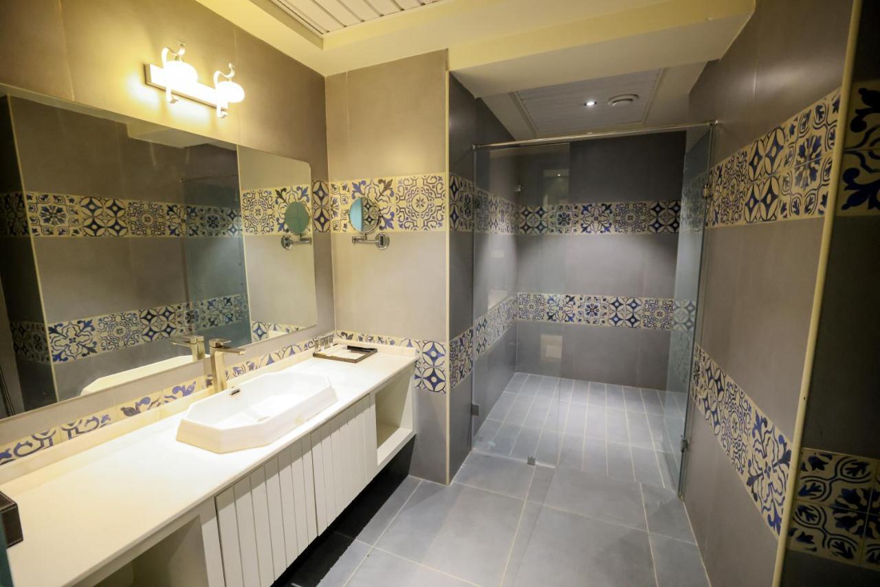 Aj Grand Hotel Mangalore Exterior photo