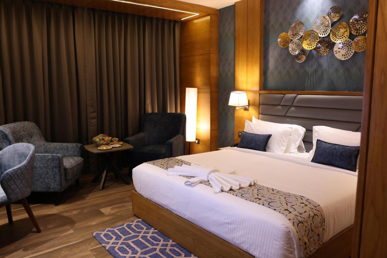 Aj Grand Hotel Mangalore Exterior photo