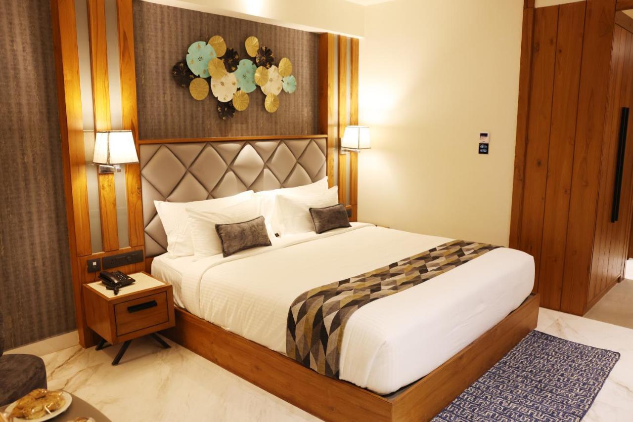 Aj Grand Hotel Mangalore Exterior photo