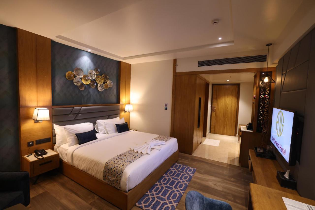 Aj Grand Hotel Mangalore Exterior photo