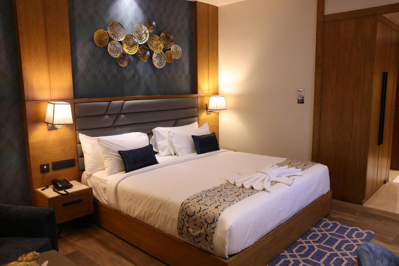 Aj Grand Hotel Mangalore Exterior photo