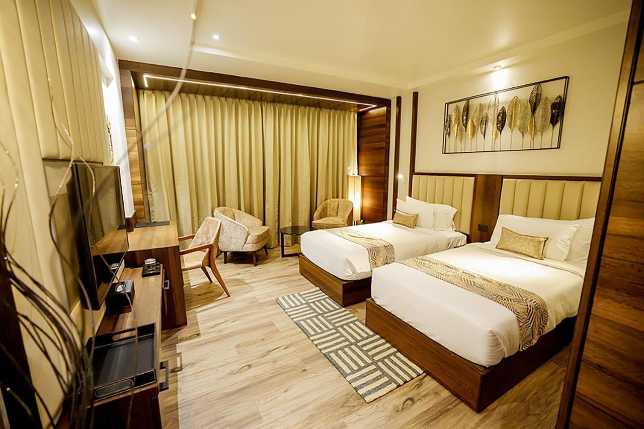 Aj Grand Hotel Mangalore Exterior photo