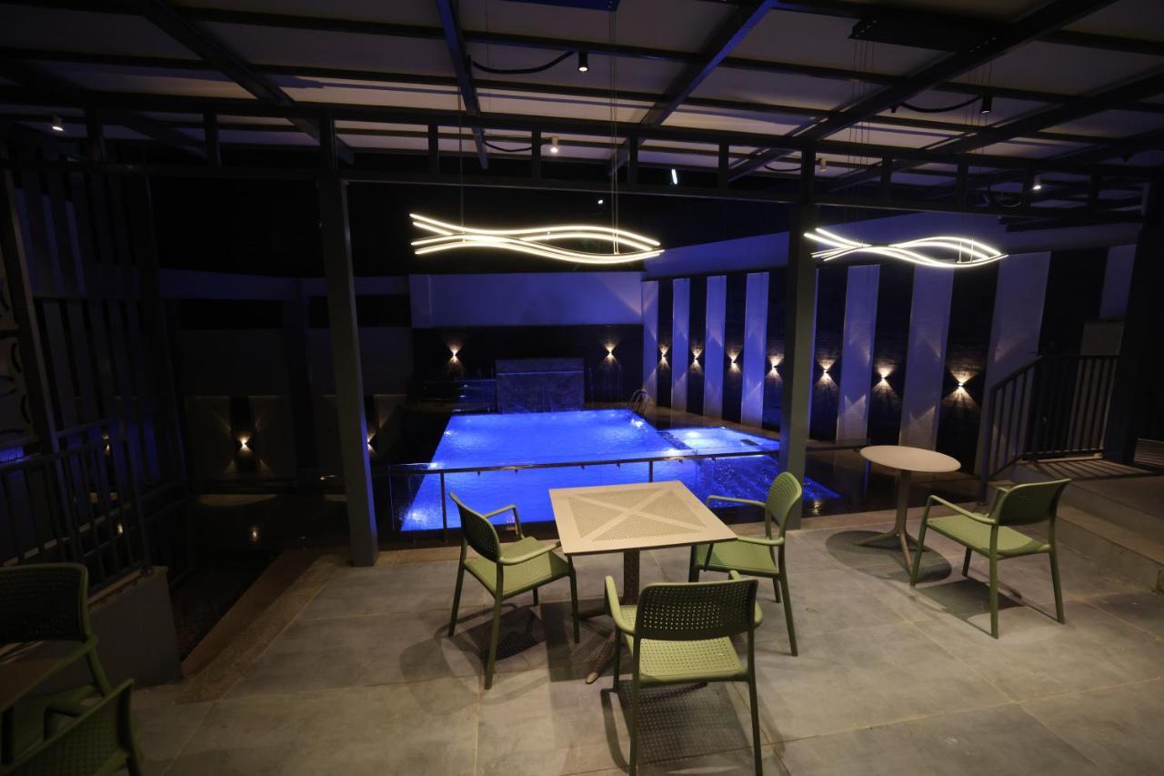 Aj Grand Hotel Mangalore Exterior photo